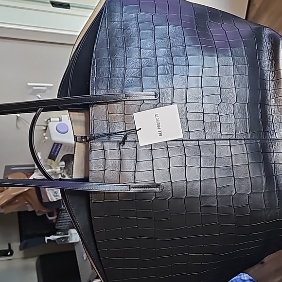 Designer alligator large tote - Picture 4 of 10